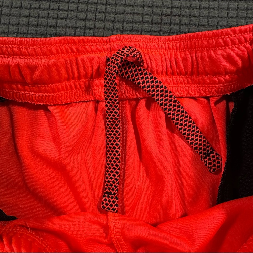 Under Armour Youth YLG Salmon Athletic Shorts Loose Fit Basketball Training Gym - Picture 5 of 5